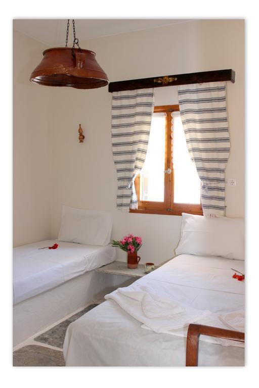 Traditional House By The Beach Agia Theodoti Extérieur photo
