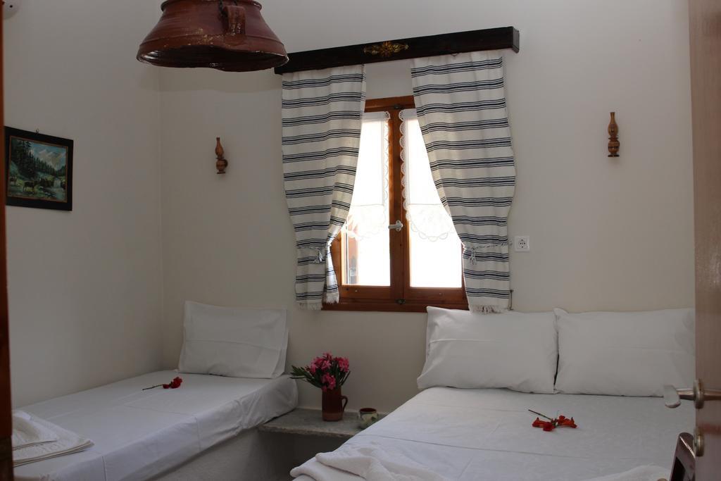Traditional House By The Beach Agia Theodoti Extérieur photo