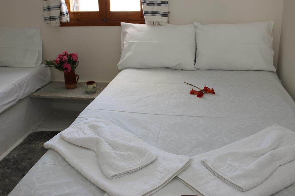 Traditional House By The Beach Agia Theodoti Extérieur photo